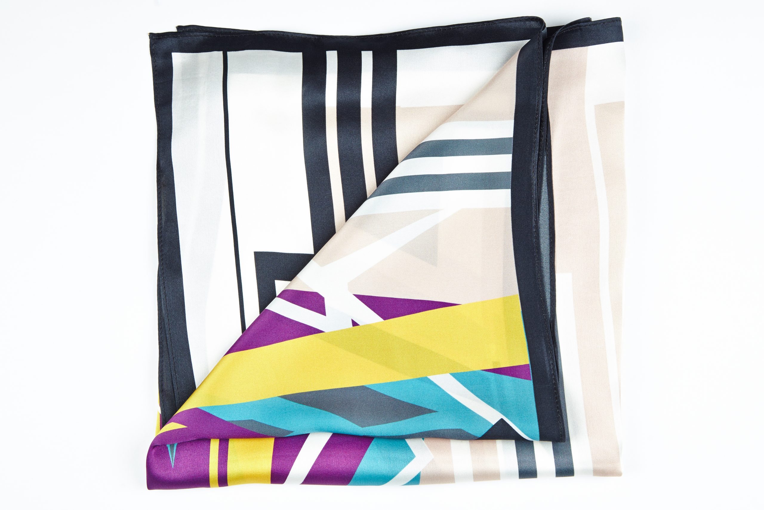 The Manhattan Print Scarf 1