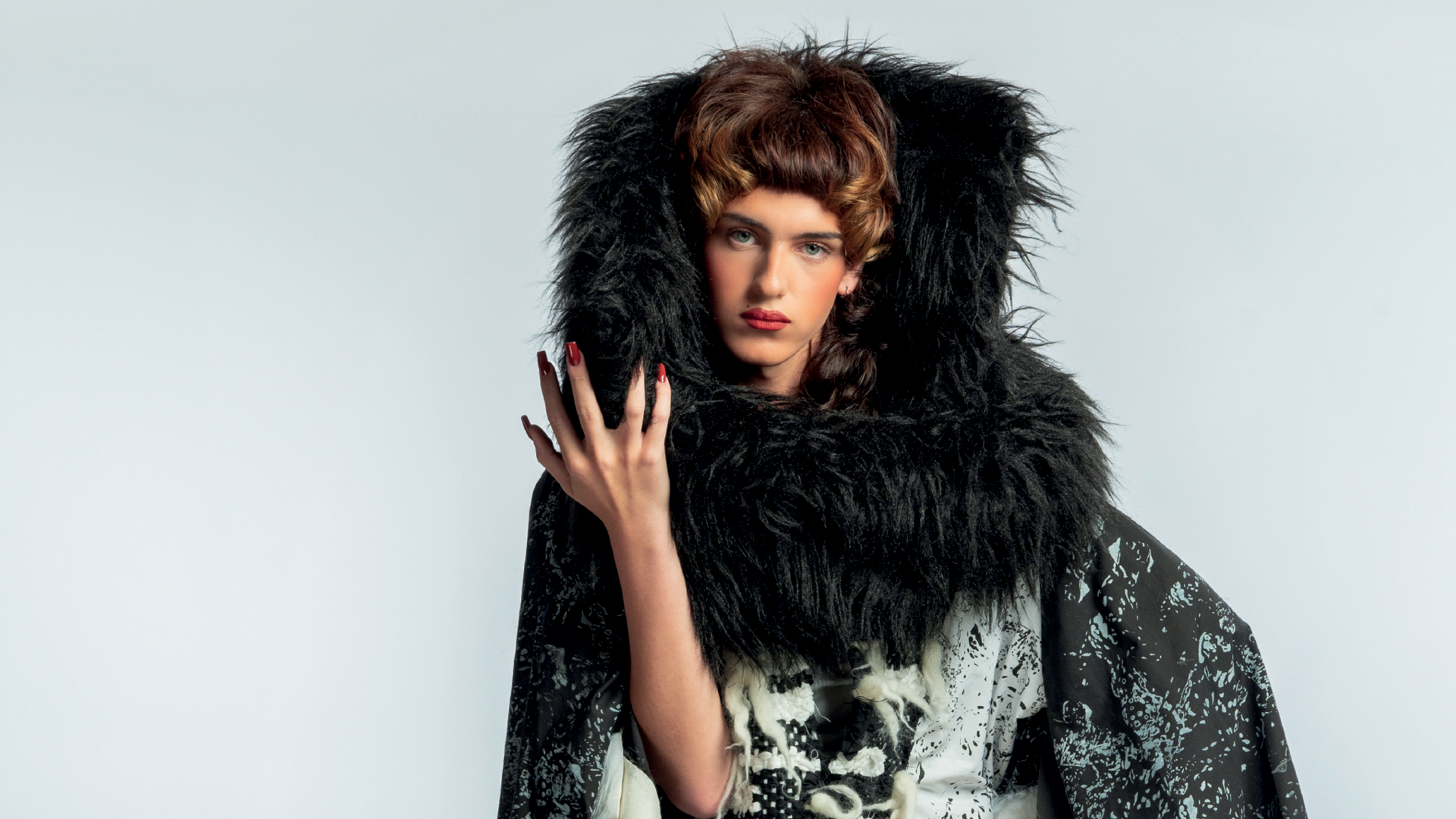 WEBSITE-HE-Header-Costume